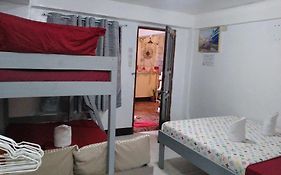 Lola Flor'S Guest House